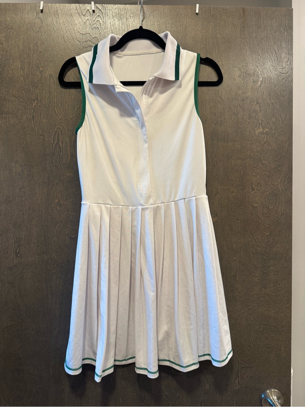 Womenās White Sleeveless Polo Tennis Mini Dress with Green Trim